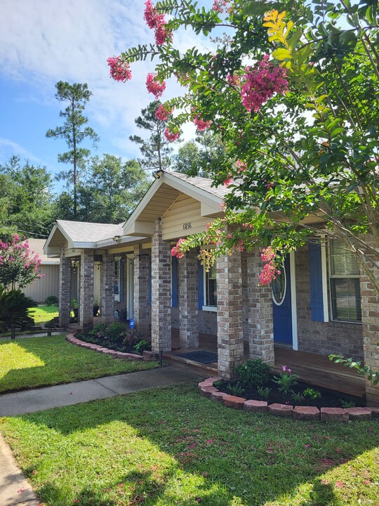 6858 Sagebrush Ln in Milton, FL - Building Photo