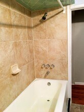 703 Ivy St, Unit 3 in Pittsburgh, PA - Foto de edificio - Building Photo