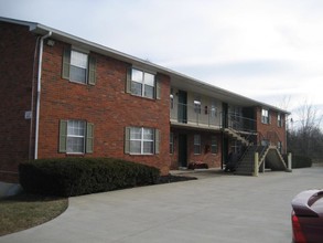 Brandy Chase Apartments in Radcliff, KY - Building Photo - Building Photo