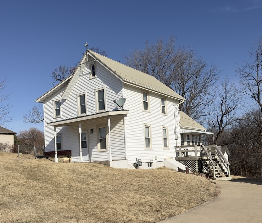 16511 Asbury Rd in Dubuque, IA - Foto de edificio