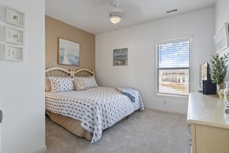 418 Regatta Bay Dr in Village Of Four Seasons, MO - Building Photo - Building Photo