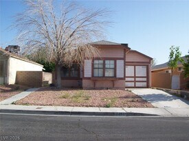 7262 Girard Dr in Las Vegas, NV - Building Photo