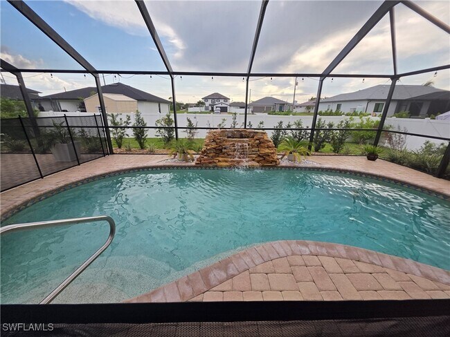 610 NW 36th Pl in Cape Coral, FL - Building Photo - Building Photo