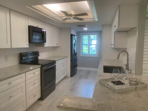 1260 Sugar Sands Blvd, Unit 206 in Riviera Beach, FL - Building Photo - Building Photo
