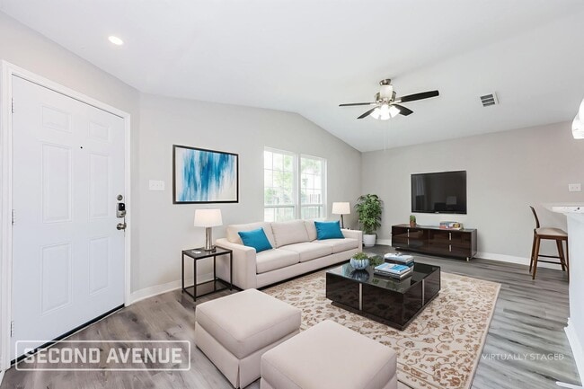 2024 Lewiston Ave in Dallas, TX - Building Photo - Building Photo