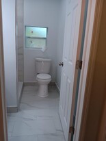 1013 State St in West Palm Beach, FL - Building Photo