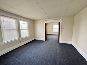 1107 Cleveland Ave SW, Unit 2 in Canton, OH - Building Photo - Building Photo