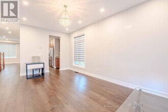 13 Darren Hill Trail in Markham, ON - Building Photo - Building Photo