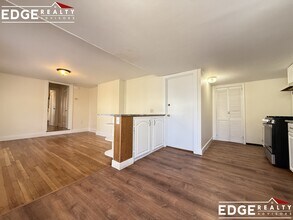 28 Cherry St, Unit 1 in Somerville, MA - Foto de edificio - Building Photo