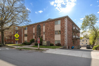 288 Main St in Melrose, MA - Building Photo - Building Photo