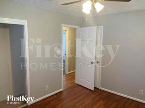 518 Rebecca St in Lawrenceville, GA - Building Photo - Building Photo