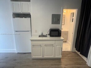 9920 Collins Ave in Bal Harbour, FL - Building Photo - Building Photo