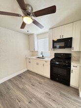 727 Ashland Ave in Simi Valley, CA - Building Photo - Building Photo