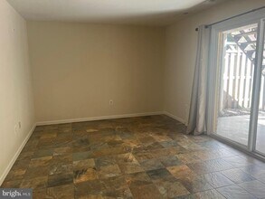 8008 Broken Reed Ct in Frederick, MD - Building Photo - Building Photo
