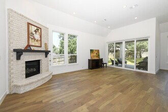 26643 White Eagle Dr in San Antonio, TX - Foto de edificio - Building Photo