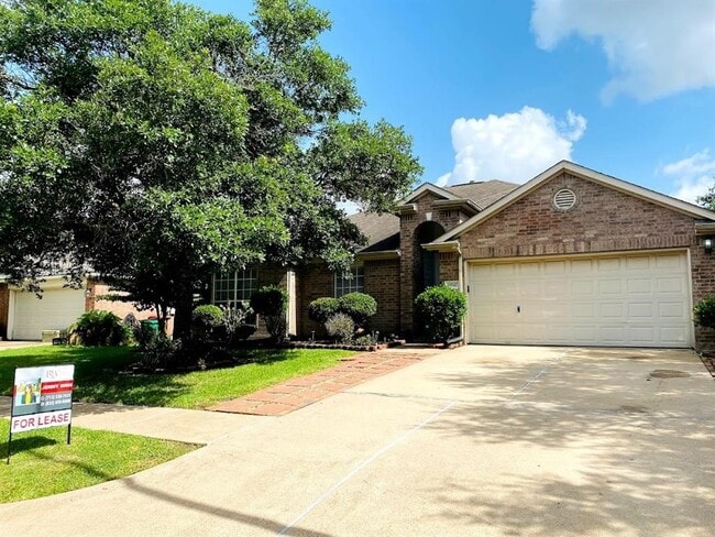 19942 Cresent Creek Dr