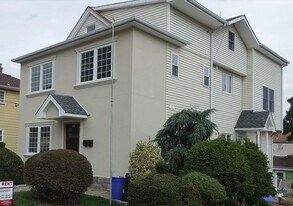 26 Harding Ct, Unit 26 Harding Ct Apt 2 in Garfield, NJ - Building Photo