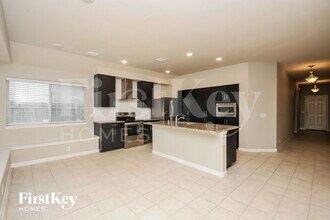 11913 Rustling Oaks Dr in Crowley, TX - Building Photo - Building Photo