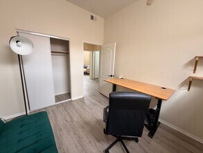 4057 W 147th St in Lawndale, CA - Building Photo - Building Photo