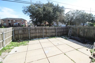 300 33rd St in New Orleans, LA - Foto de edificio - Building Photo