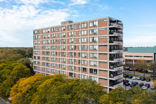 Wyandotte Co-op Apartments