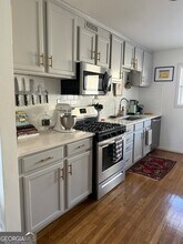 575 Flat Shoals Ave SE in Atlanta, GA - Building Photo - Building Photo