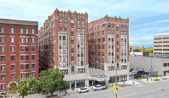 The Continental Towers at Vermont Place Apartments