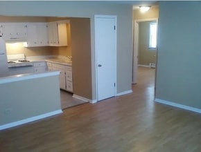 7821 43rd St in Lyons, IL - Building Photo - Building Photo