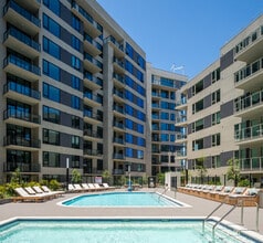 Linea in Los Angeles, CA - Foto de edificio - Building Photo