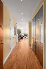 15 W 53rd St in New York, NY - Building Photo - Building Photo