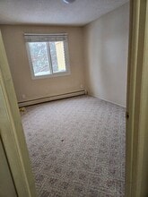 4507-244 44 Ave in Stony Plain, AB - Building Photo - Building Photo