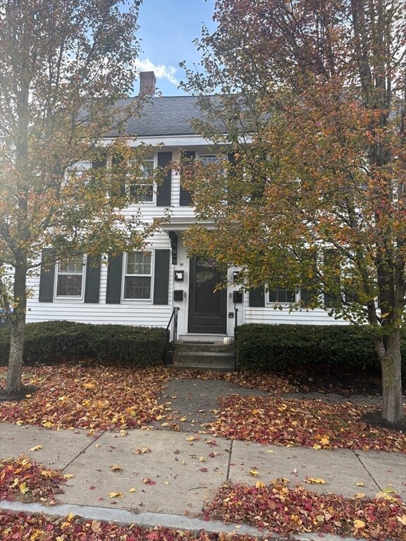 34 Walnut St in Natick, MA - Building Photo - Building Photo