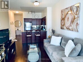 388-1388 Prince of Wales Dr in Mississauga, ON - Building Photo - Building Photo