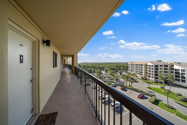 100 Ocean Trail Way, Unit 608 in Jupiter, FL - Building Photo - Building Photo