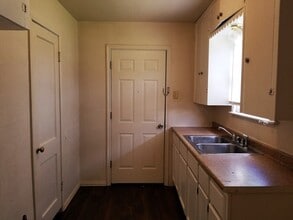 118 Glamis Ave in San Antonio, TX - Building Photo - Building Photo