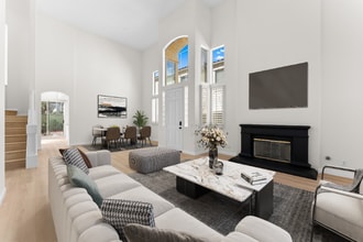 1542 Sapphire Ln in Vista, CA - Foto de edificio - Building Photo