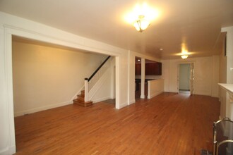 334 E University Pkwy in Baltimore, MD - Building Photo - Building Photo