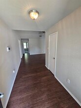 1359 Cleardale Dr in Dallas, TX - Building Photo - Building Photo