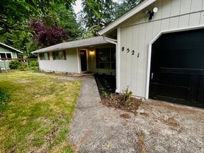 8521 37th Ct SE in Lacey, WA - Building Photo - Building Photo