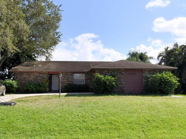 property at 744 SE Fallon Dr