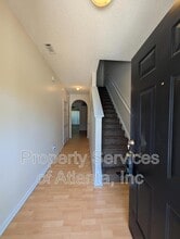 5060 Lincoln Dr in Fairburn, GA - Building Photo - Building Photo