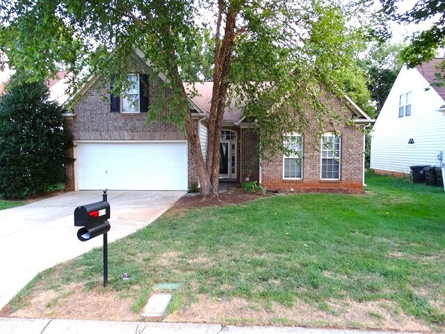 9319 Stawell Dr in Huntersville, NC - Building Photo