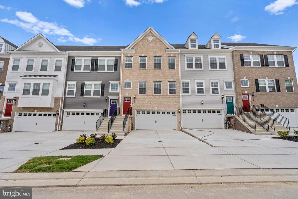 502 Downswing Rd in Pikesville, MD - Building Photo