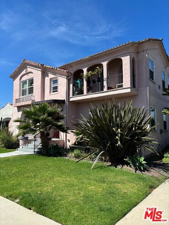 4206 W 29th St in Los Angeles, CA - Building Photo