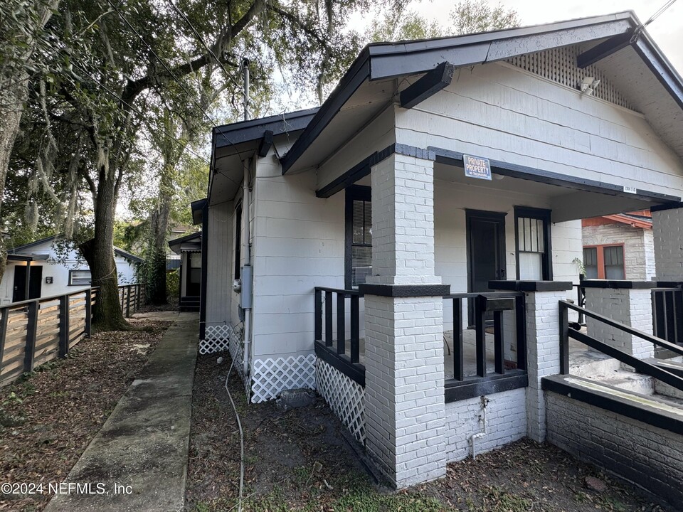 136 W 23rd St in Jacksonville, FL - Building Photo