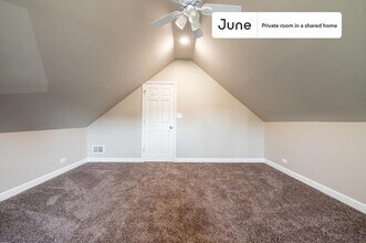 Private bedroom in 5 bed/2 bath Home in Chicago, IL - Building Photo - Building Photo