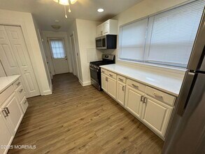 7 Braden Pl in Keansburg, NJ - Building Photo - Building Photo