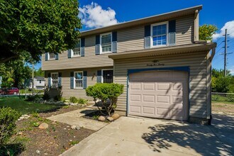 2520 Blue Rock Blvd in Grove City, OH - Building Photo - Building Photo