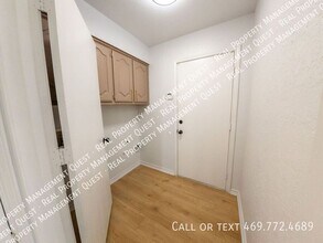 1226 Mockingbird Ln in Desoto, TX - Building Photo - Building Photo