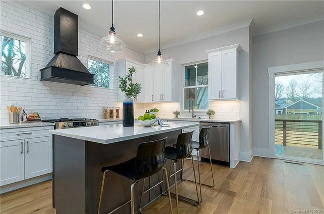 property at 1212 Louise Ave